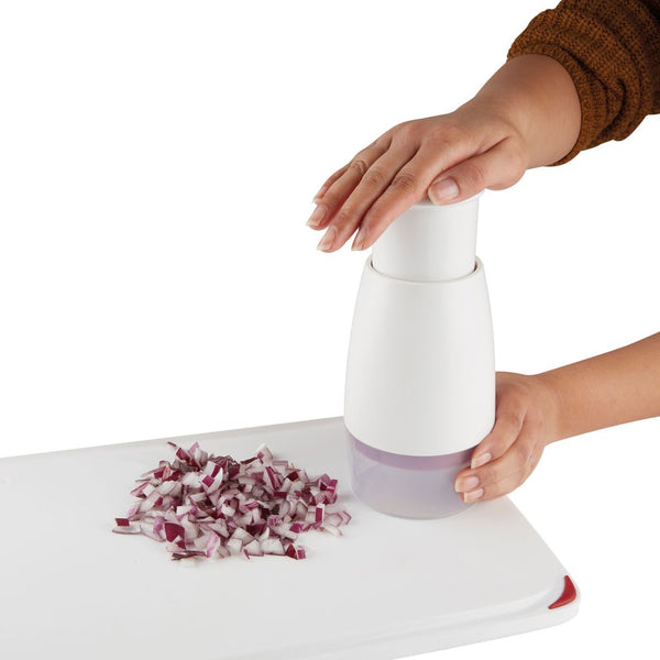 Zyliss Classic Food Chopper with Lid - White, Red, and Clear - 1