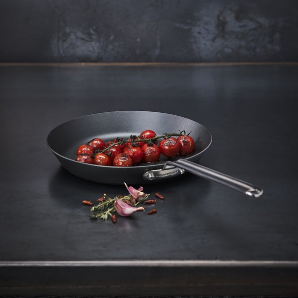 Scanpan Black Iron Fry Pan 26cm - 1