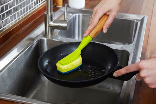 Full Circle Suds Up Soap Dispensing Dish Sponge - Green - 2