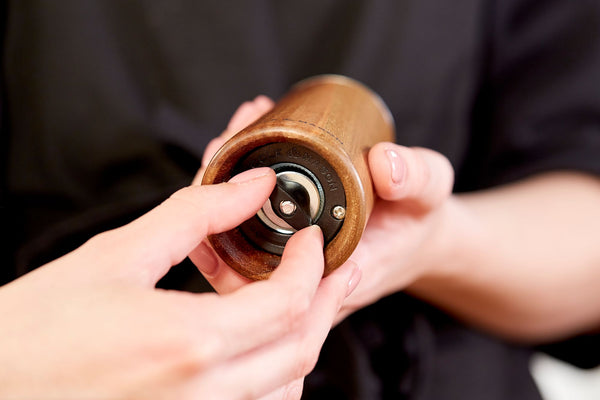 Cole & Mason Marlow Salt and Paper Mills Acacia Gift Set - 18.5cm - 3