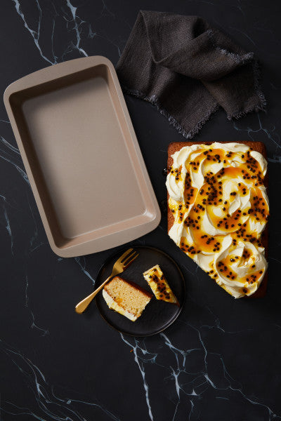 Stanley Rogers Ceramabake Rectangle Cake Pan 28x18cm - 3