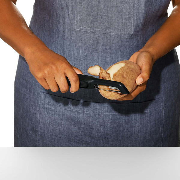 Oxo Swivel Peeler - 3