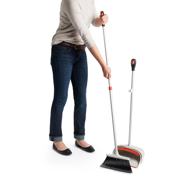 OXO Good Grips Large Sweep Set With Extendable Broom - 2