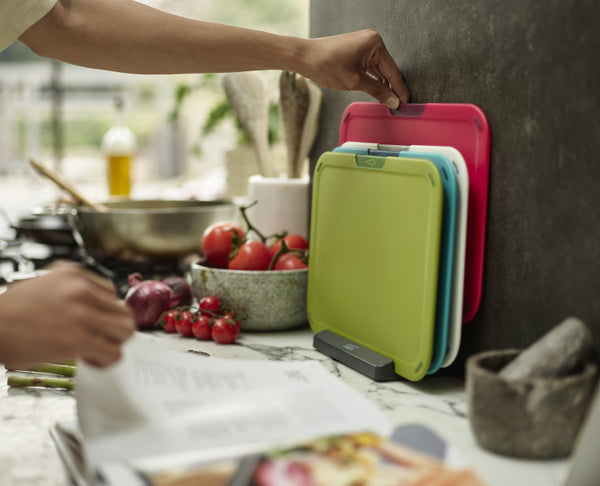 Joseph Joseph Duo 4-piece Chopping Board Set with Storage Stand - 3