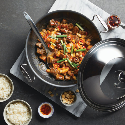 Circulon C-Series Hybrid Clad Stainless Steel Nonstick Induction Covered Wok 36cm - 1
