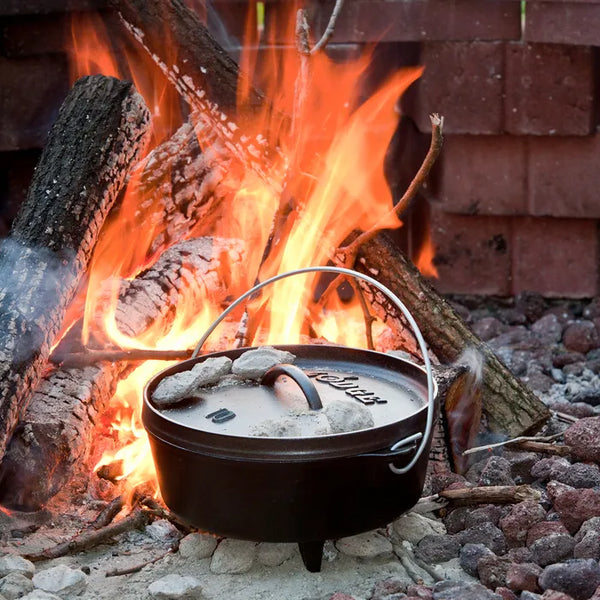 Lodge Camp Cast Iron Dutch Oven 3.7L/25cm - 1