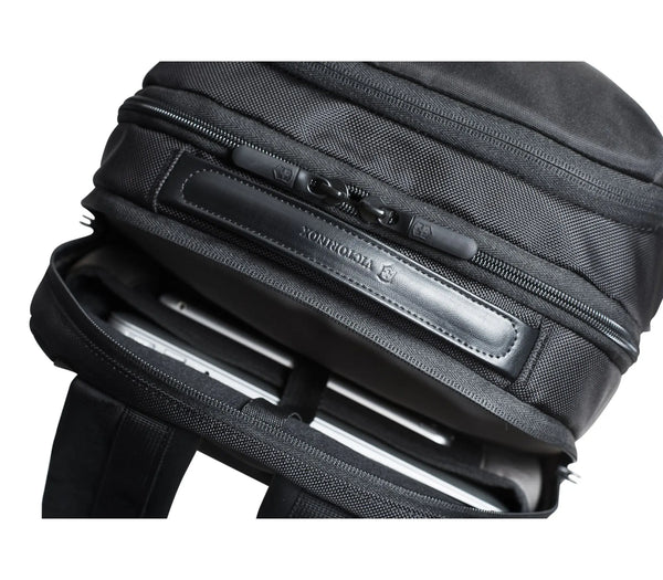 Victorinox Altmont Professional Deluxe Travel Laptop Backpack Polyester Black - 25L - 3