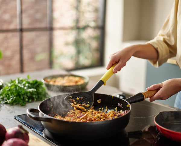 Joseph Joseph Duo Slotted Turner with integrated tool rest - 2