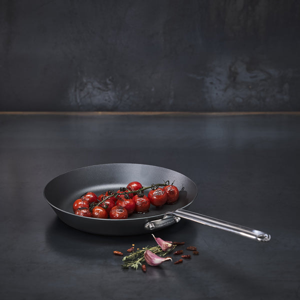 Scanpan Black Iron Fry Pan 26cm - 2