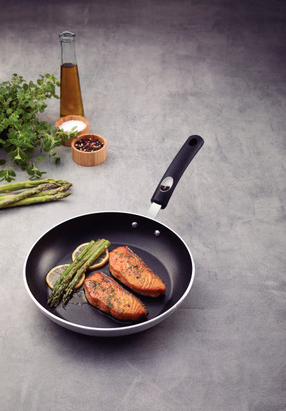 Tramontina Professional Nonstick Frying Pan - 26cm - 3