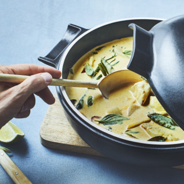 Emile Henry Delight Ceramic Braiser Black - 2.5L - 1