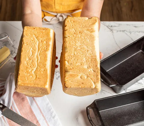 Lodge Large Cast Iron Loaf Pan - 25cm x 13cm - 1