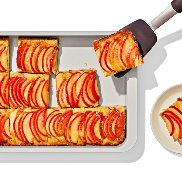 Oxo Good Grips Cake Pan - 3