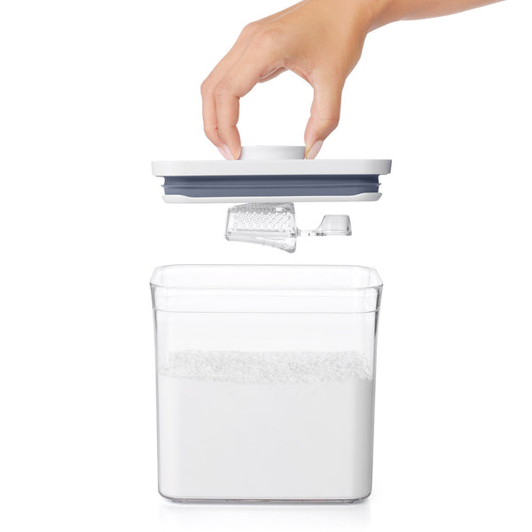 OXO Good Grips POP Dusting Scoop - 3