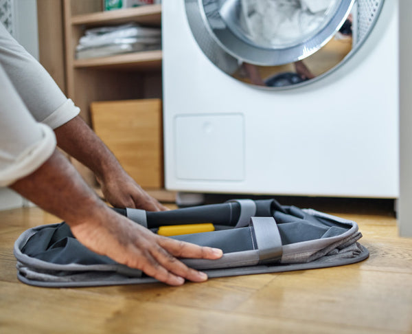 Joseph Joseph Hold-All Collapsible Laundry Basket - Capacity up to 35L - 3