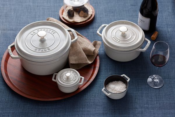 Staub Round Cocotte - 24cm White Truffle - 1