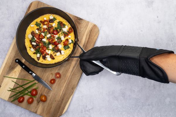 Cuisena Silicone & Fabric Oven Glove - Black - 2