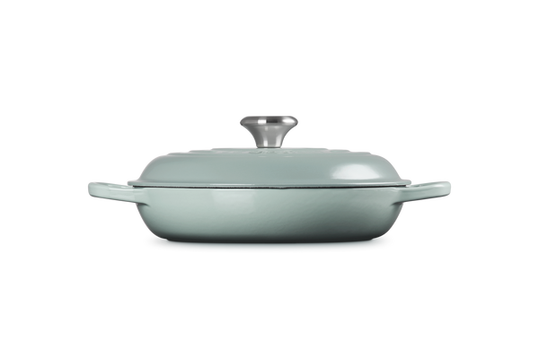 Le Creuset Cast Iron Shallow Casserole with Signature Knob - 26cm - 2