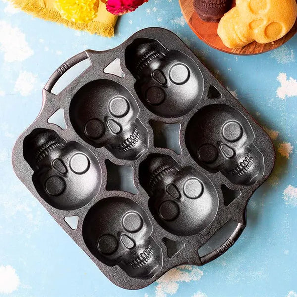 Lodge Skull Cast Iron Mini Cake Pan - 31cm x 27cm - 2