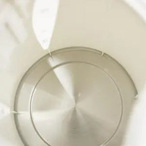 Sheffield White Plastic Kettle - 1.7L Capacity - 3